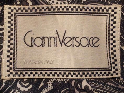 versace vintage uomo usato|vintage gianni versace label.